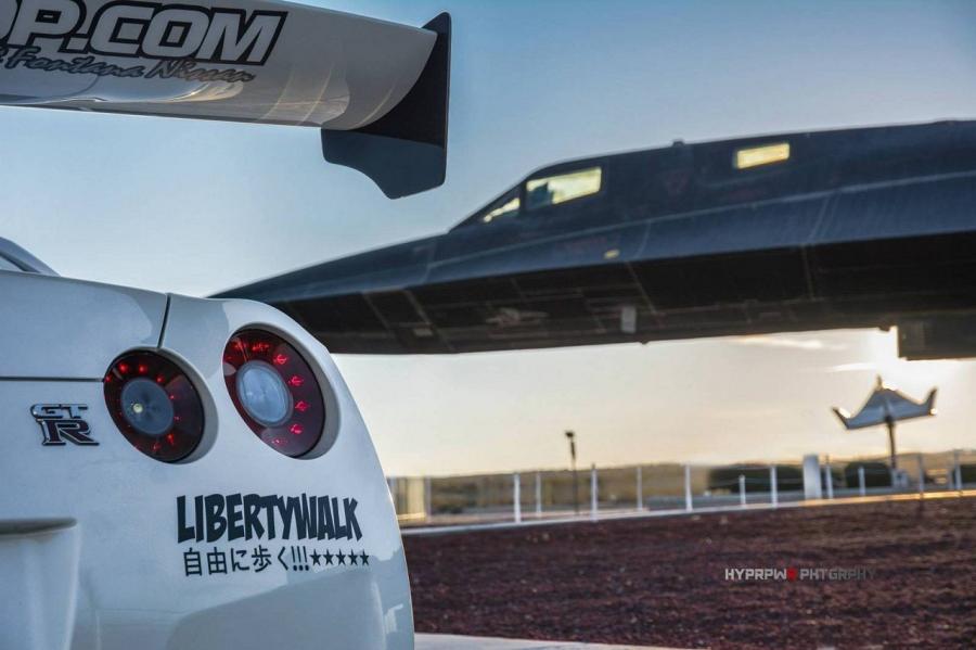  Nissan GT-R by Liberty Walk 2014 года  (фото 15 из 15)